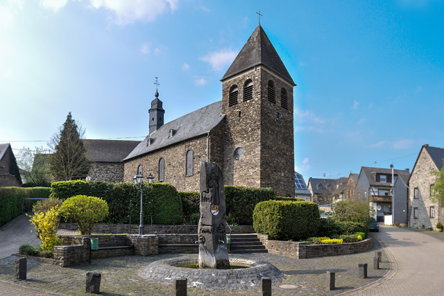 Moselsürsch - St. Agidiuskirche Moselsürsch - St. Agidiuskirche