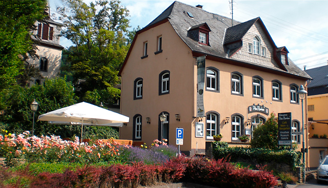 Altes Pfarrhaus Oberfell Altes Pfarrhaus Oberfell